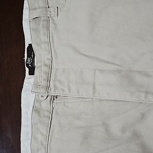 Lee Khakis size 16M Tan